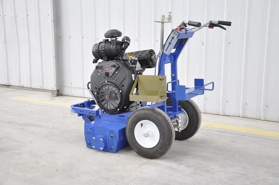 Машина для удаления маркировки дорожных линий с бензиновым двигателем 35 л.с. и всасывающей системой